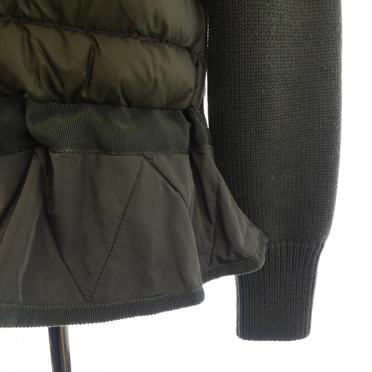 モンクレール MONCLER ダウンジャケット