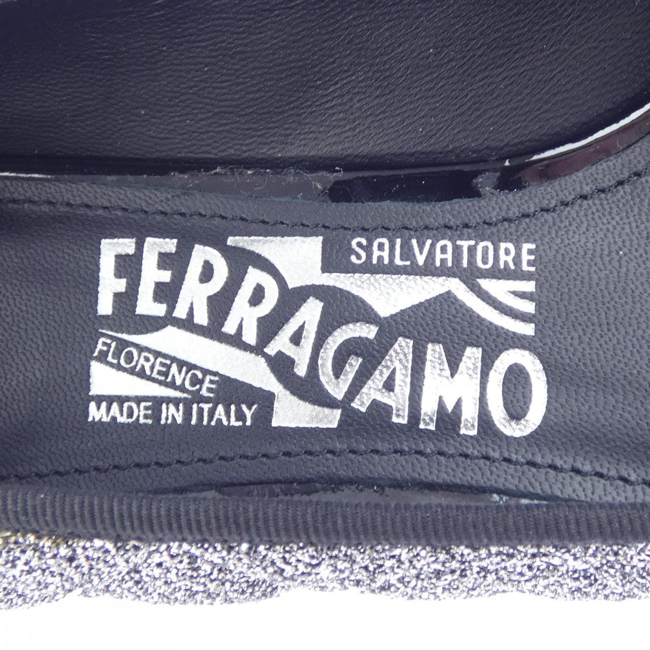 サルヴァトーレフェラガモ SALVATORE FERRAGAMO パンプス