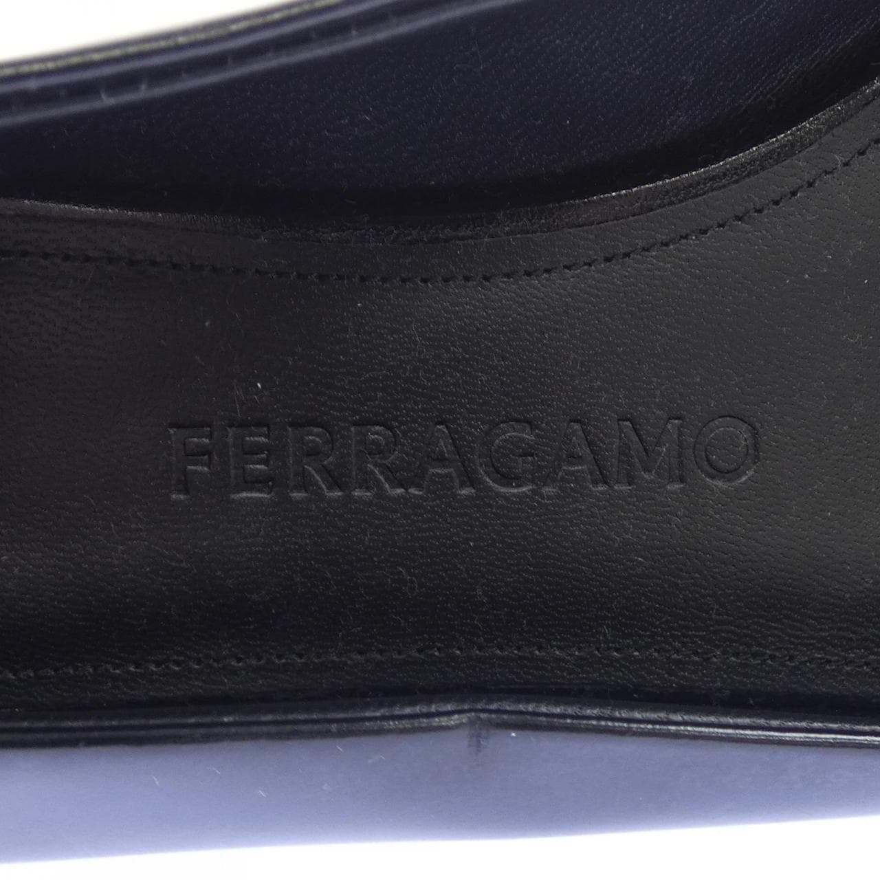 フェラガモ FERRAGAMO フラットシューズ