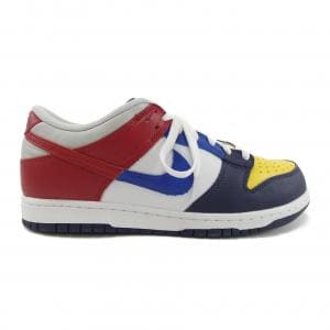 ナイキ NIKE スニーカー