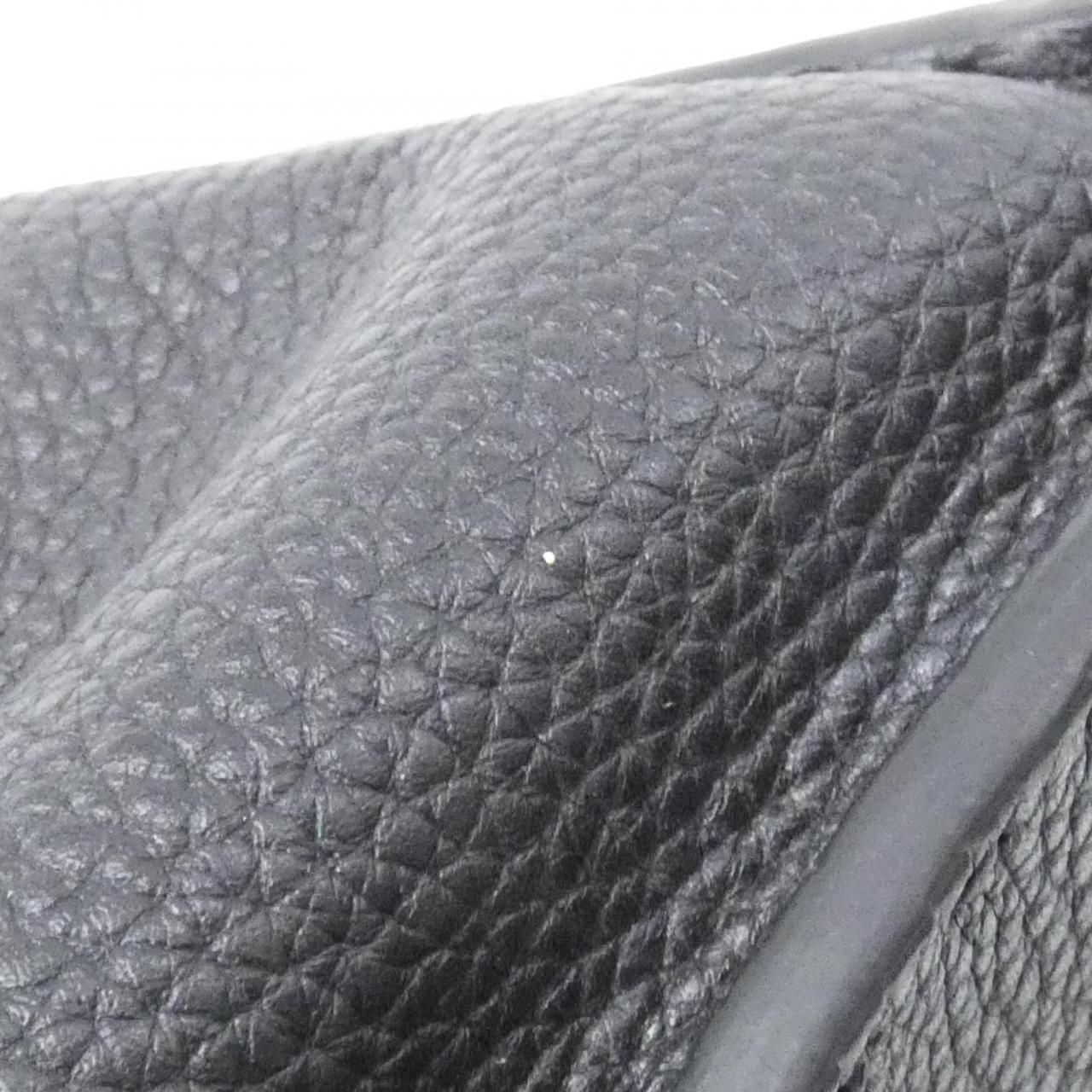 フェンディ SELLERIA ピーカブー 8BN210 Q0J バッグ