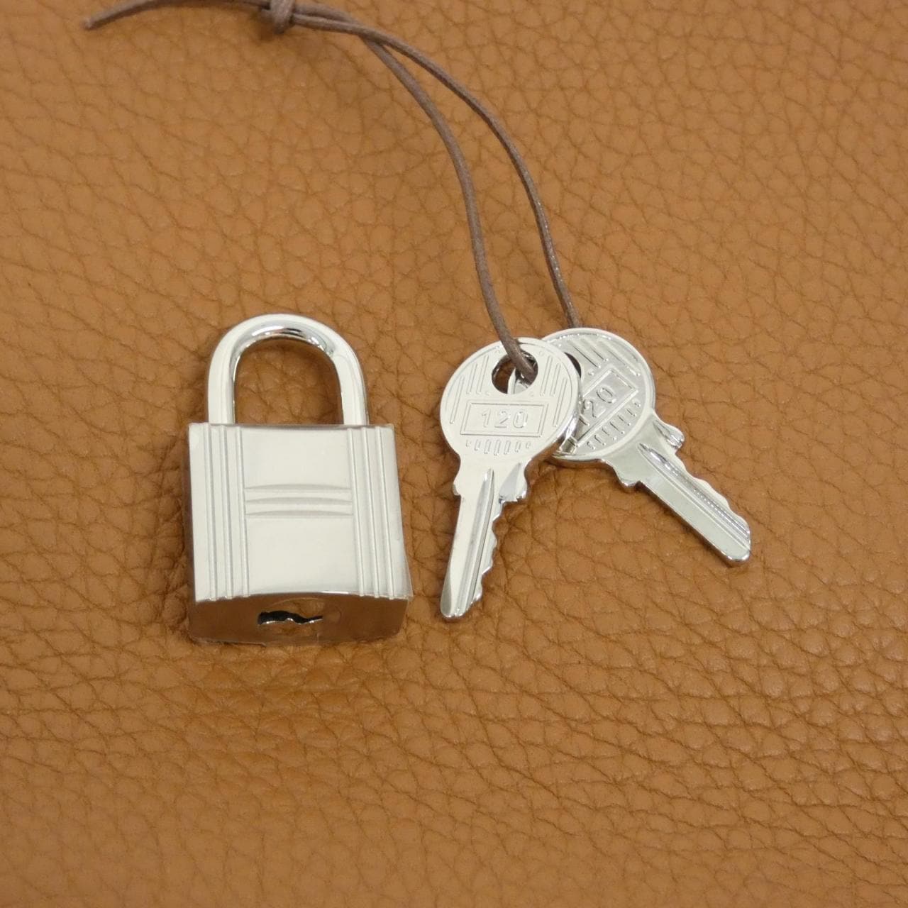 【未使用品】エルメス ピコタン ロック MM 060991CK バッグ