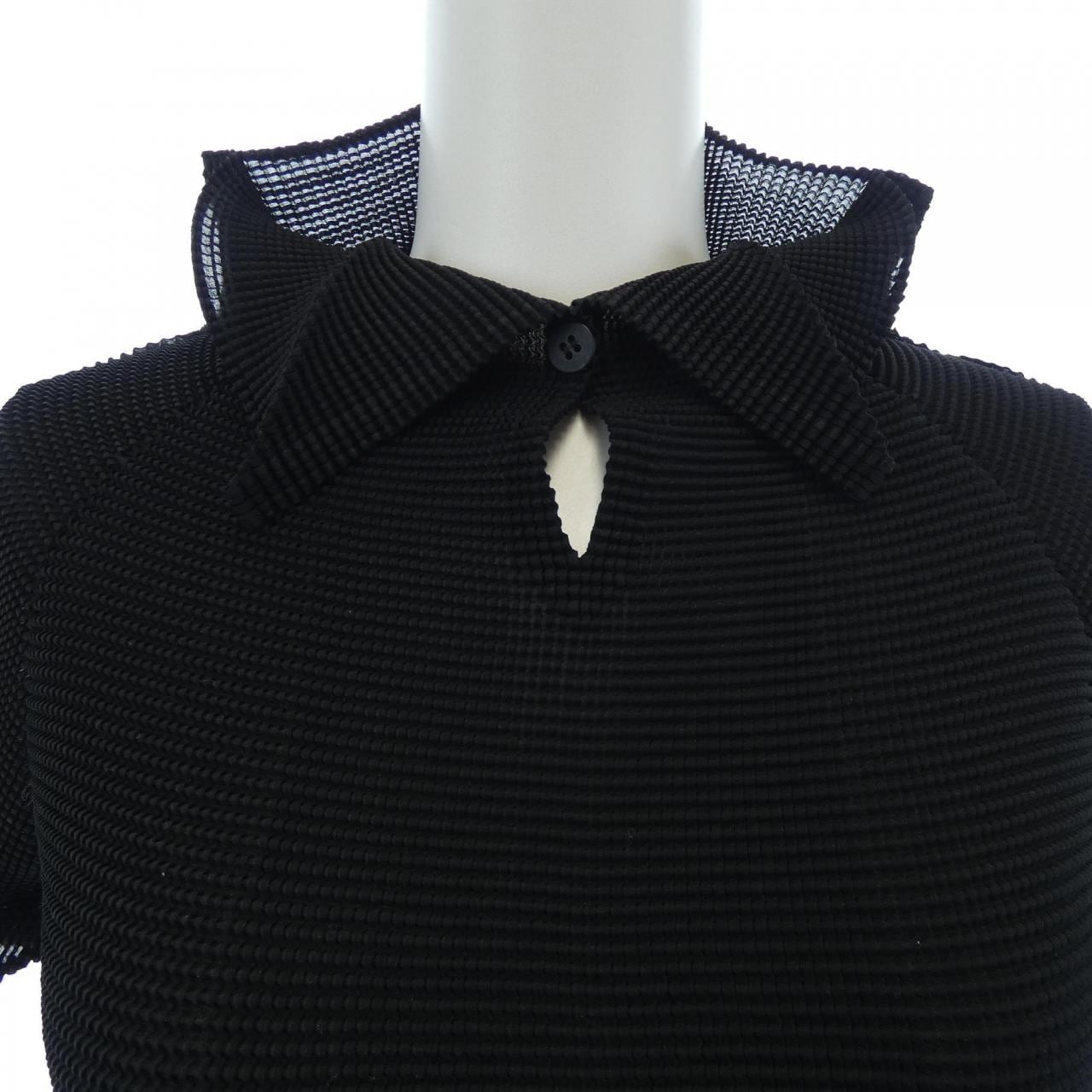 ミーイッセイミヤケ me ISSEY MIYAKE MI41FK252 トップス