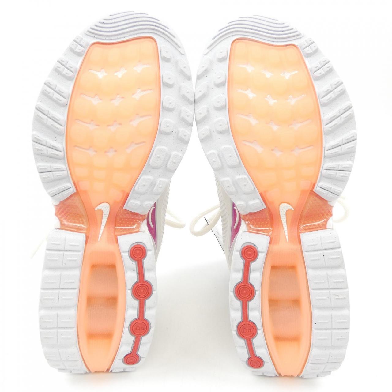 ナイキ NIKE スニーカー