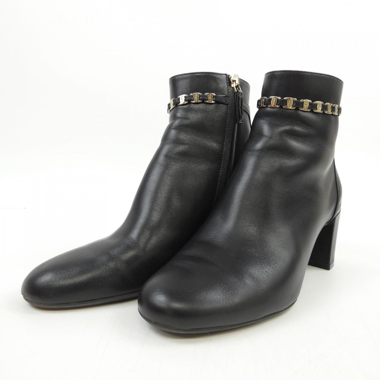 サルヴァトーレフェラガモ SALVATORE FERRAGAMO ブーツ