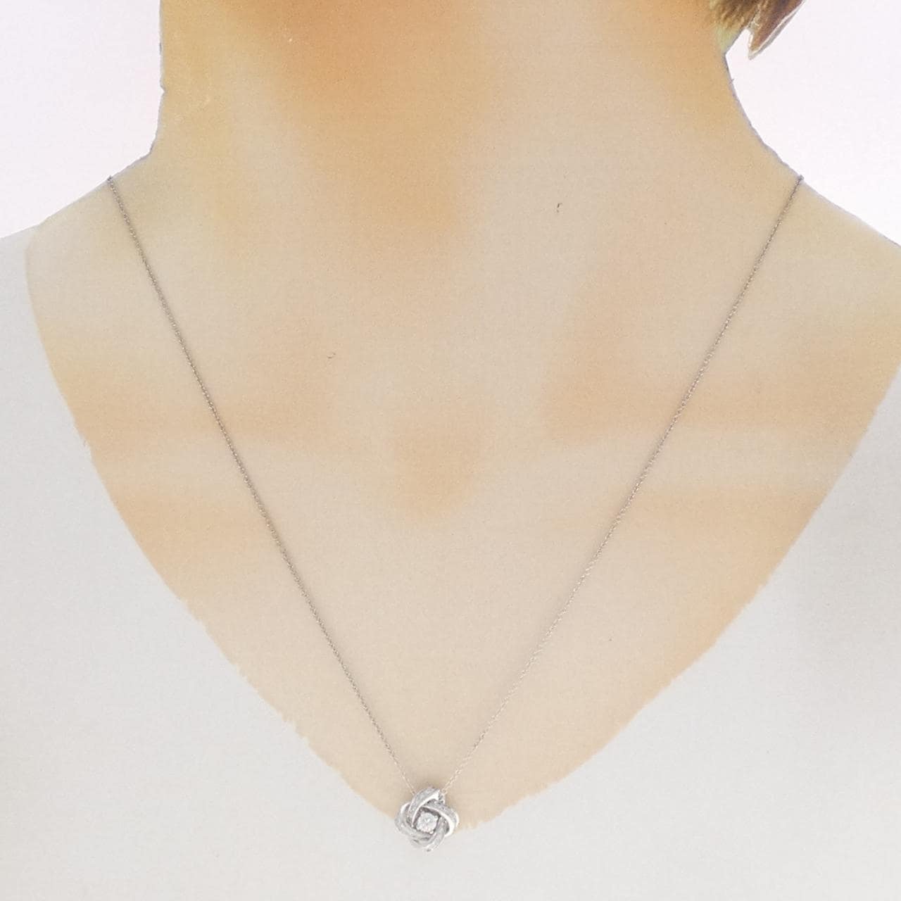 ブシュロン ピヴォワンヌ ネックレス