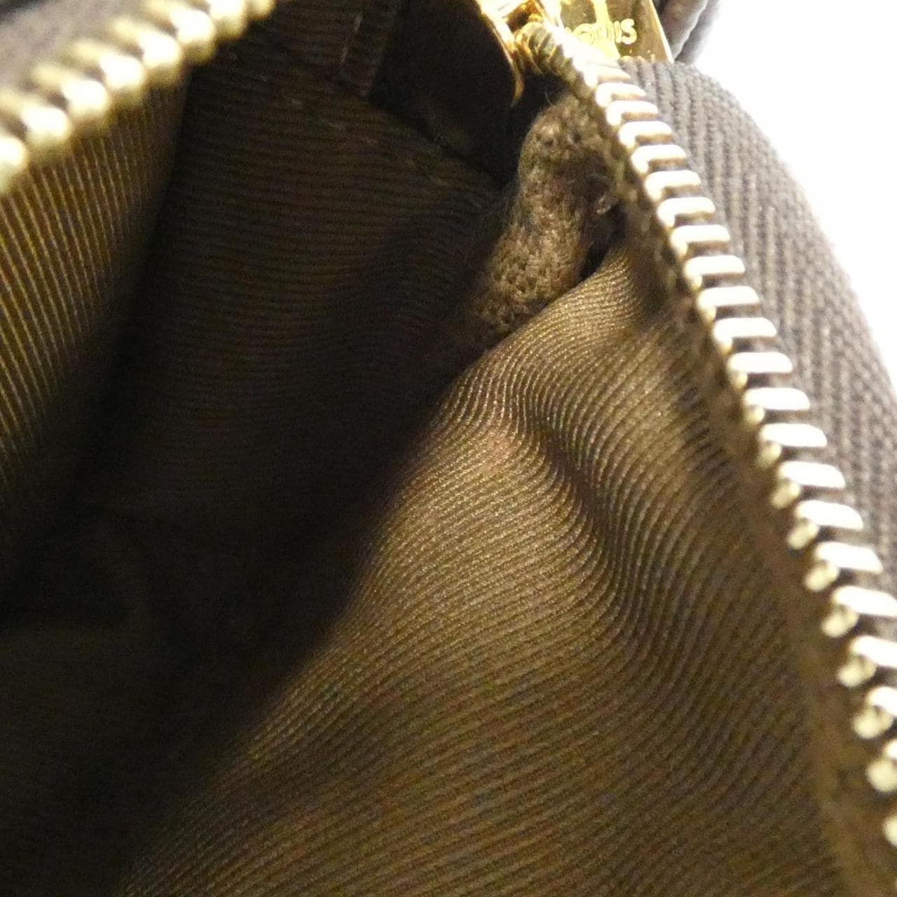 ルイヴィトン モノグラム ユーティリティ クロスボディ M80446 ショルダーバッグ