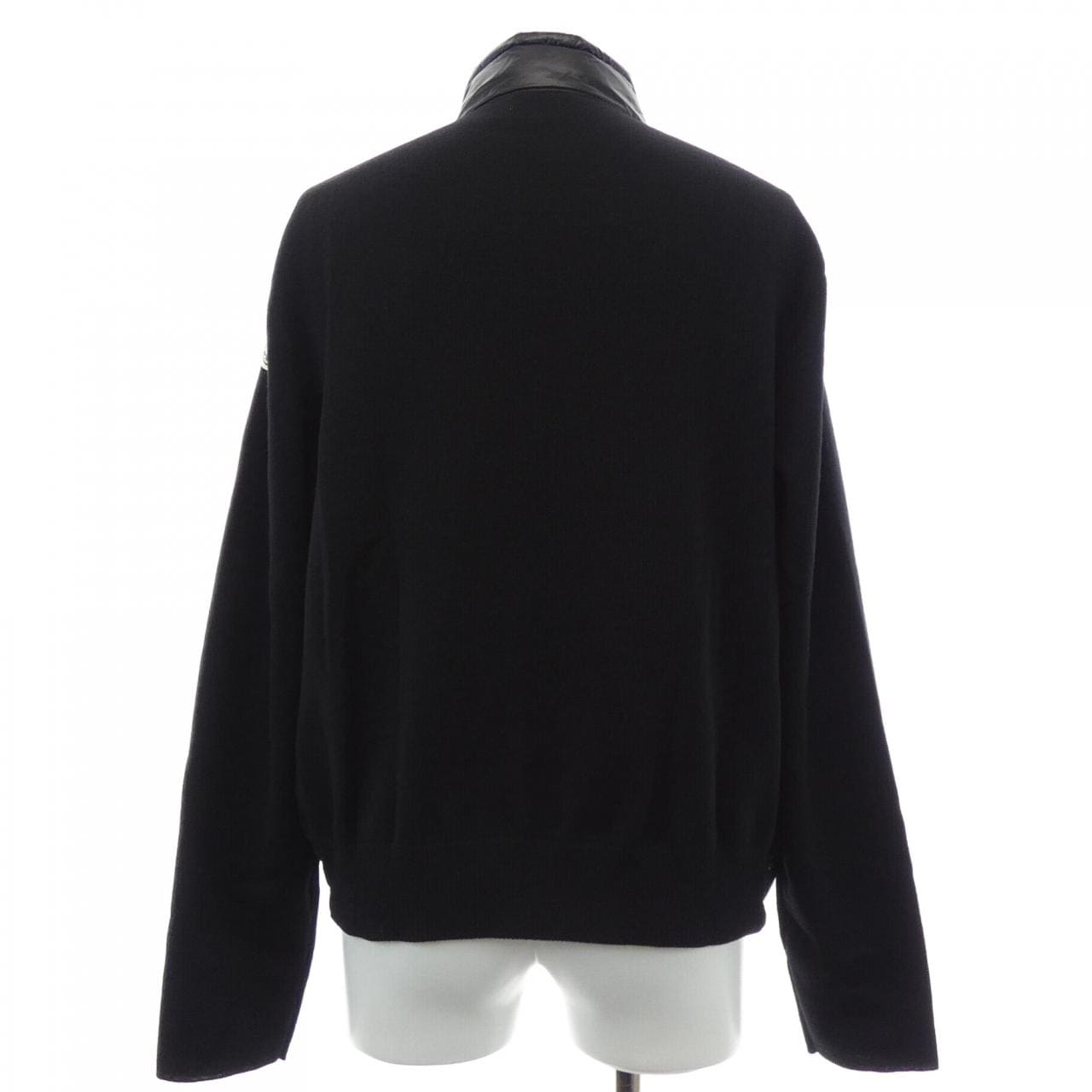 モンクレール MONCLER 10919B00016 M1131 ダウンジャケット