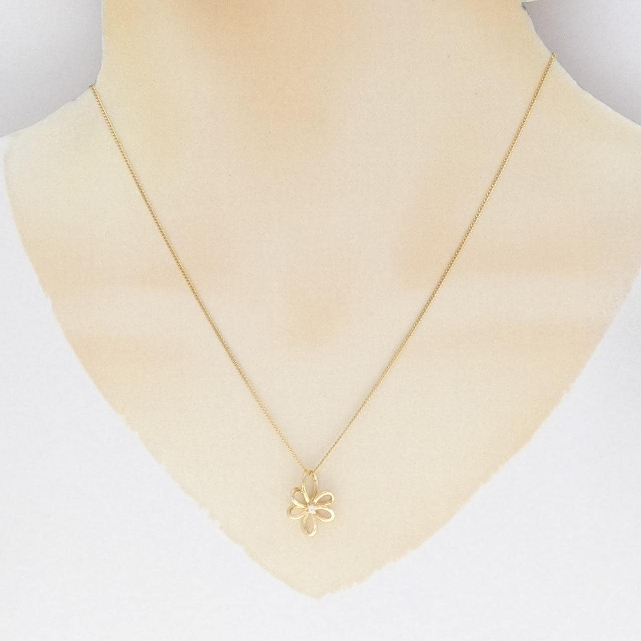 K18YG 花形钻石项链 0.02CT