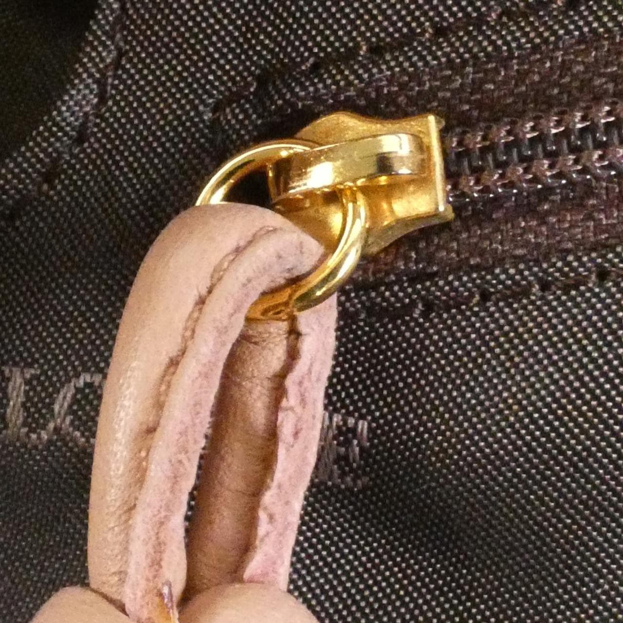 ロエベ ミストラル 309 82 103 バッグ