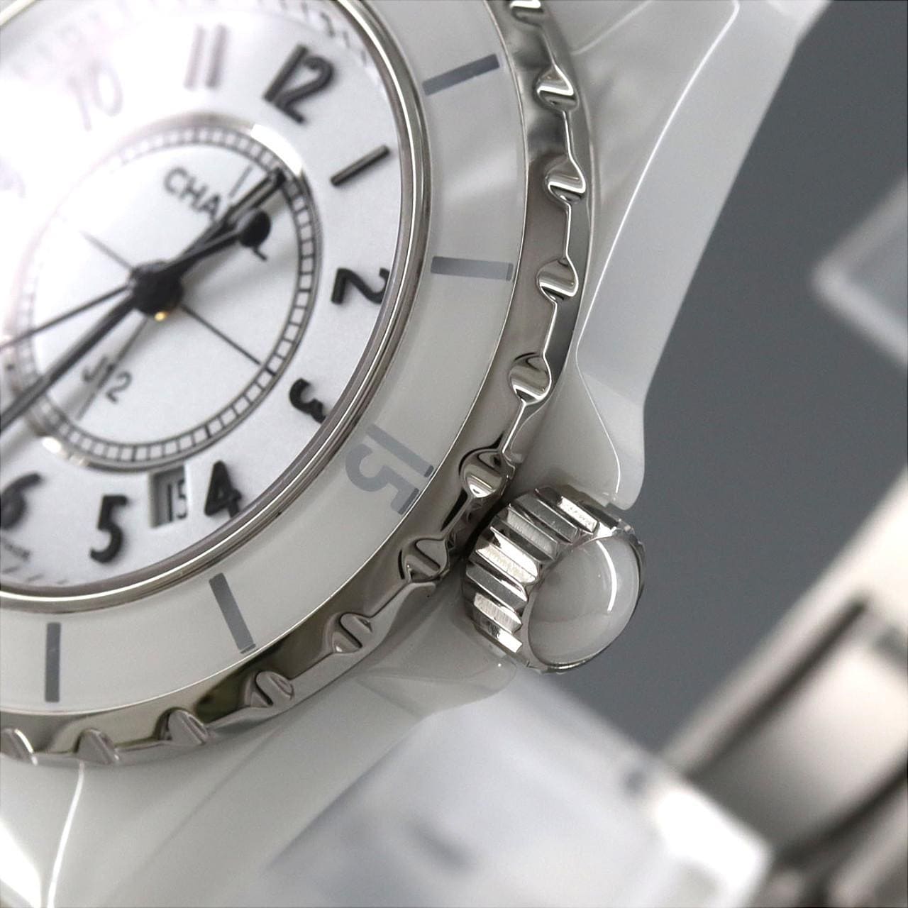 シャネル J12 33mmセラミック H0968 セラミック クォーツ