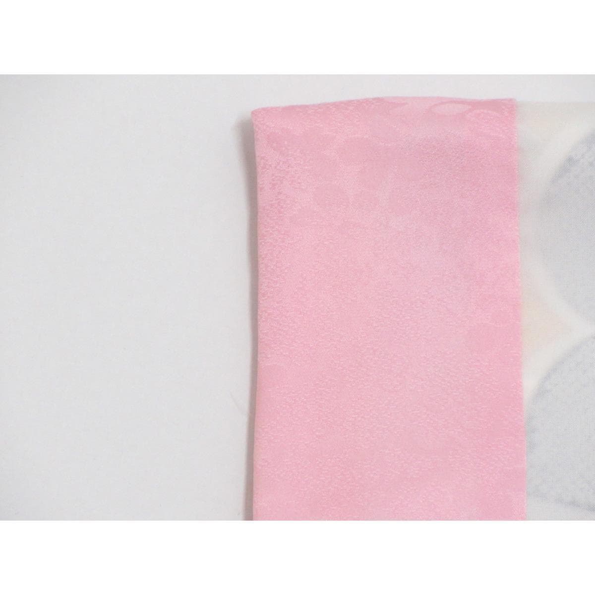 振袖　友禅金彩加工　刺繍入り