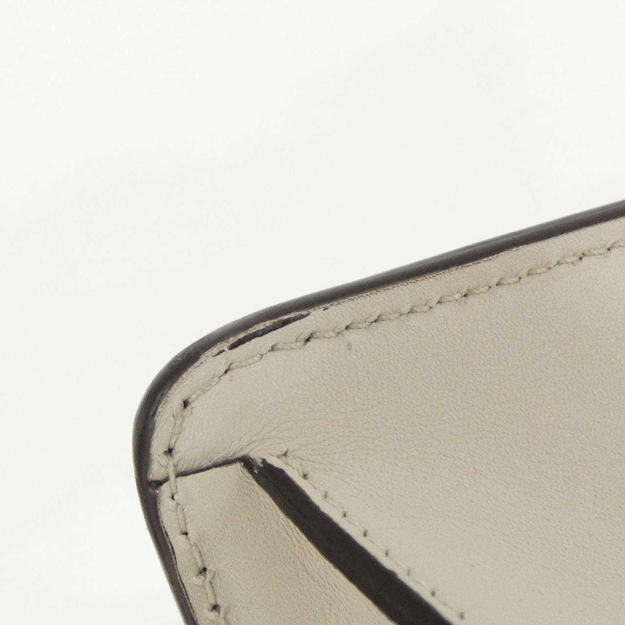 グッチ SYLVIE 431665 CVL1G バッグ