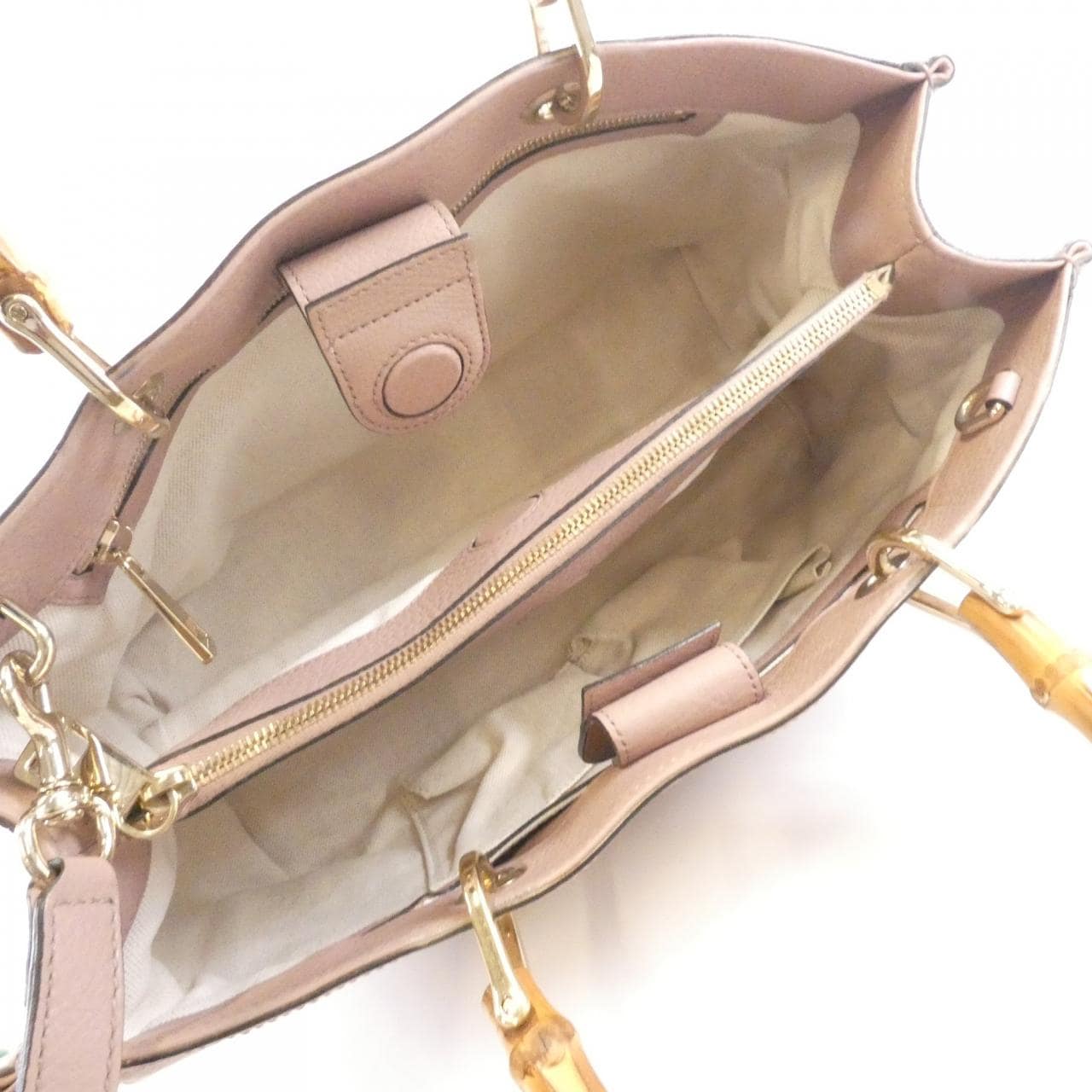 グッチ 323660 A7M0G バッグ