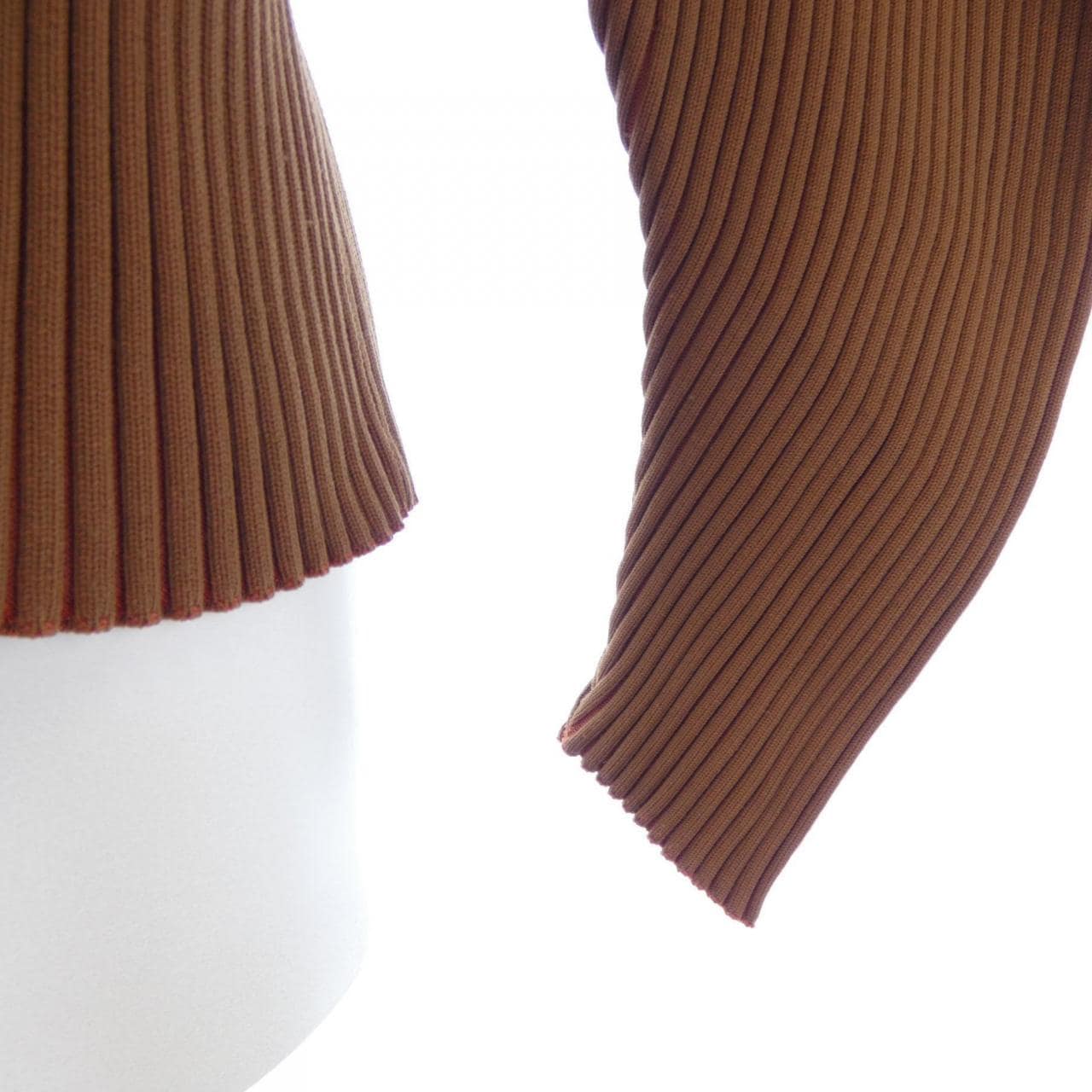 イッセイミヤケ ISSEY MIYAKE IM23KN254/2 トップス