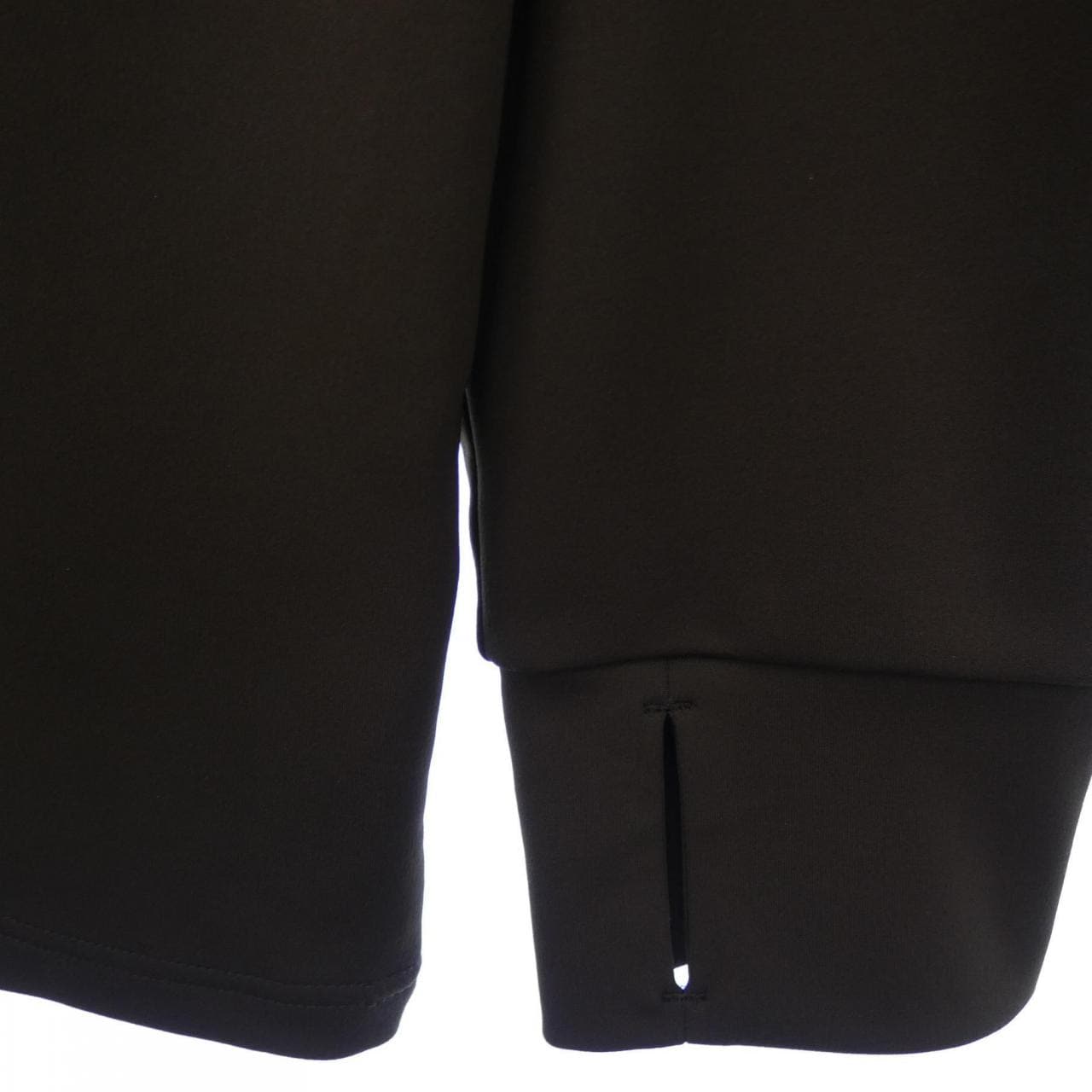 エフシーアールビー F.C.R.B. トップス