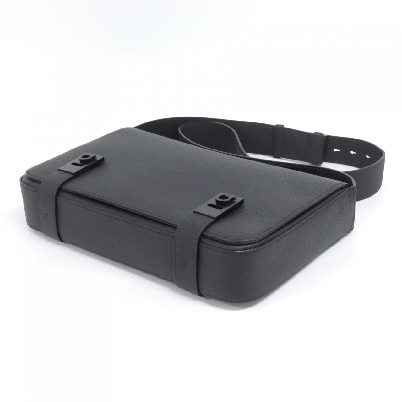 サルヴァトーレフェラガモ 24 1407 ショルダーバッグ