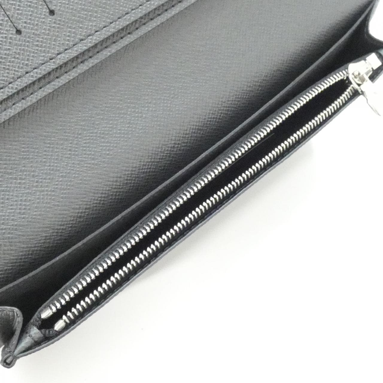 ルイヴィトン タイガ(ストライプ アニメーション) ポルトフォイユ ブラザ M64012 財布