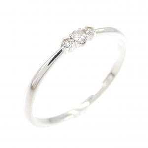 white Topaz ring