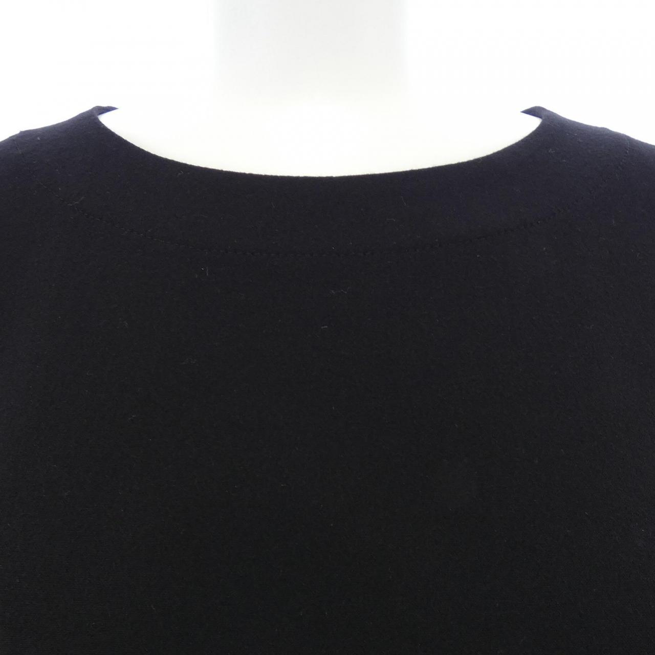 PLANTATION トップス