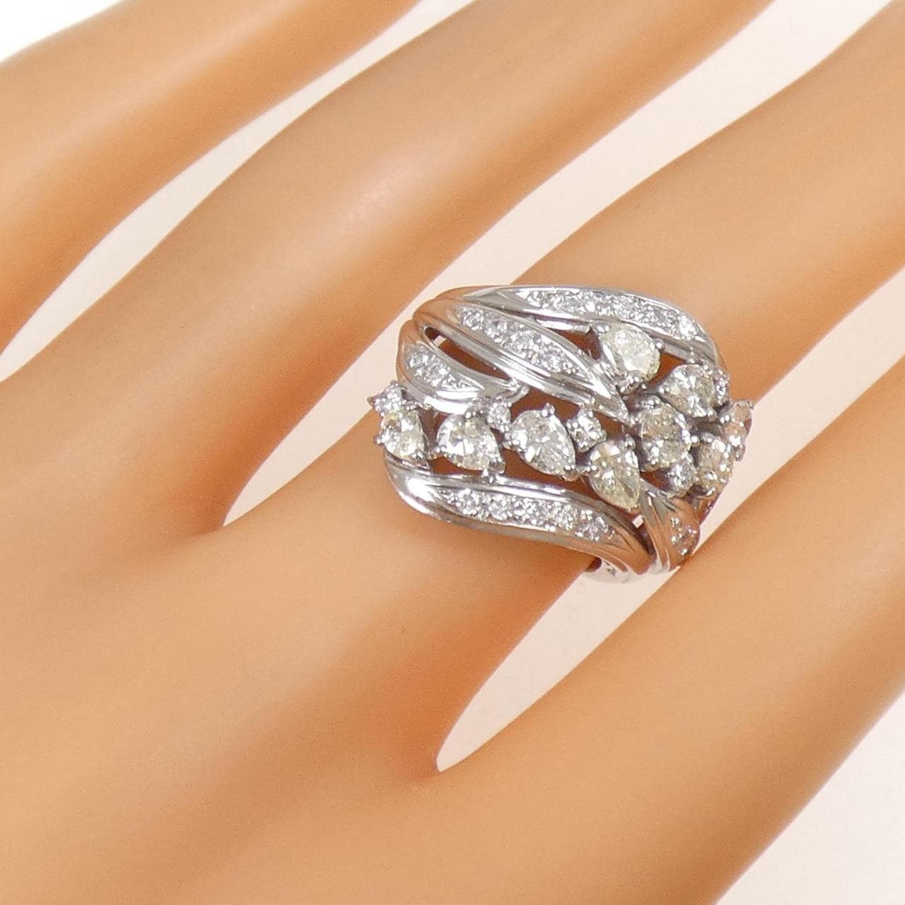 PT900 ダイヤモンド リング 1.09CT