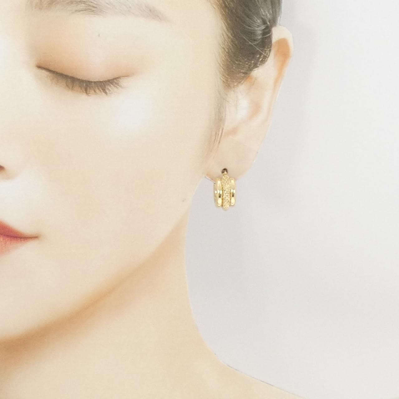 ウノアエレ 750YG ピアス