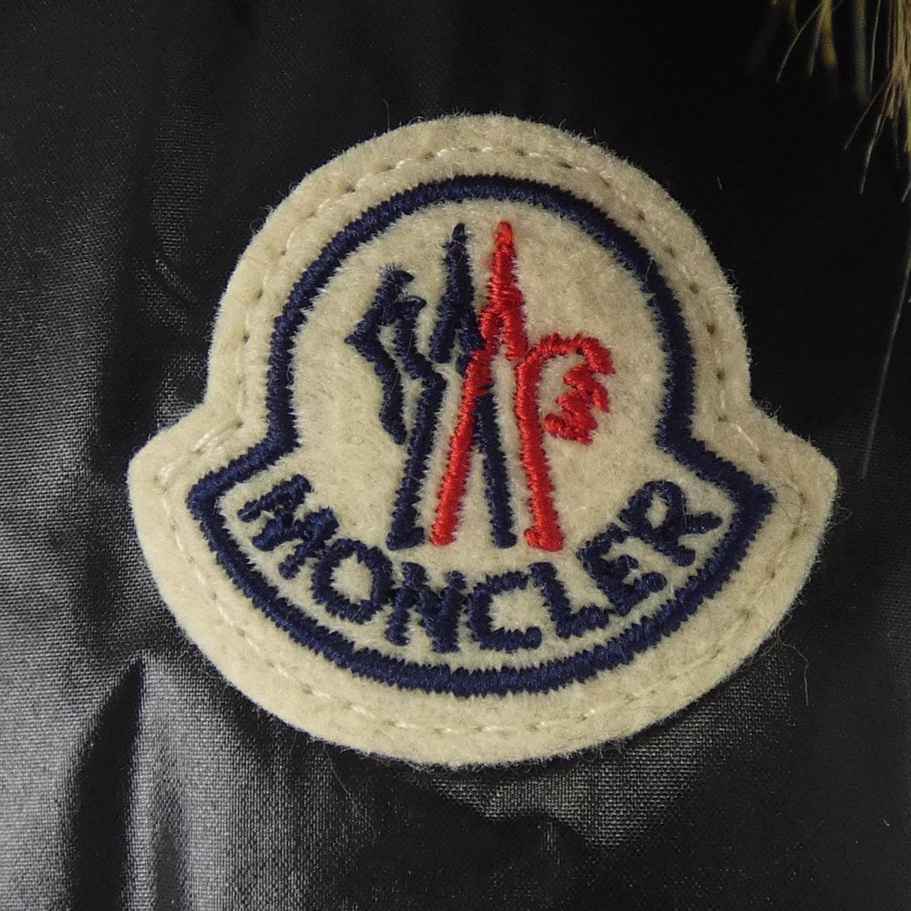 モンクレール MONCLER ダウンジャケット