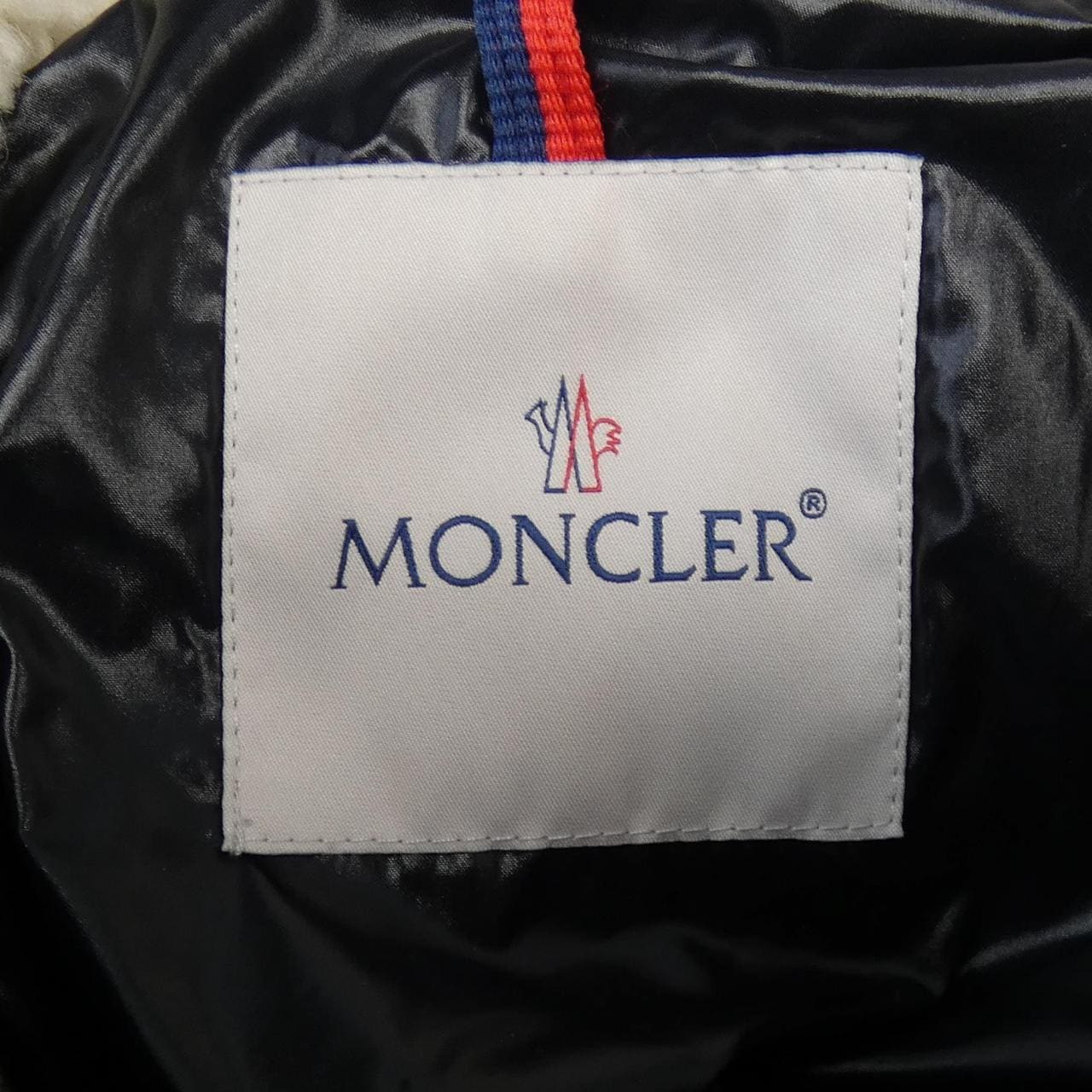 モンクレール MONCLER ダウンジャケット