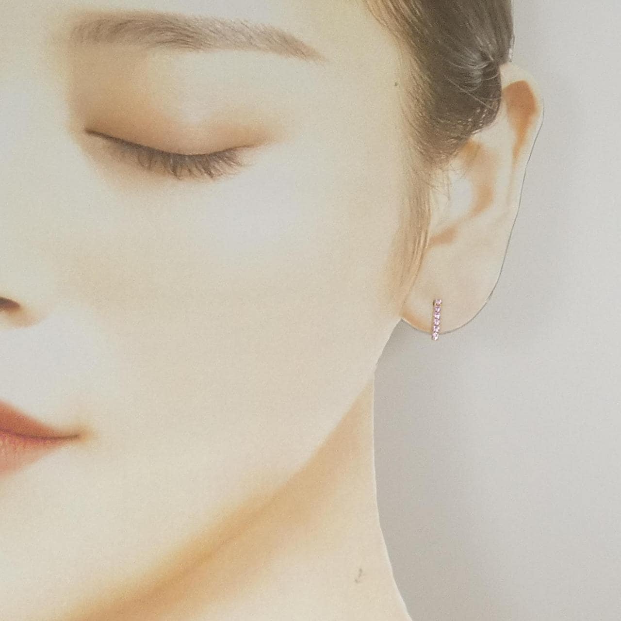 アーカー ティナラインショート ピアス 0.14CT