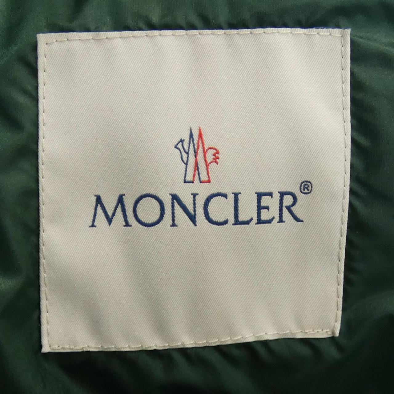 モンクレール MONCLER ダウンジャケット