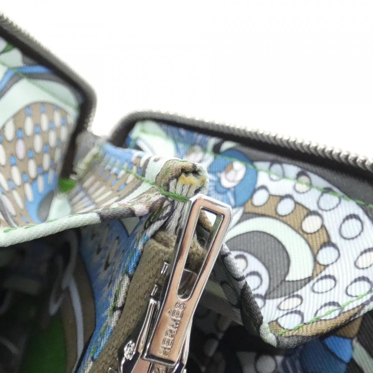 エルメス HERMES ELECTRIQUE シルク イン クラシック 085200CK 財布