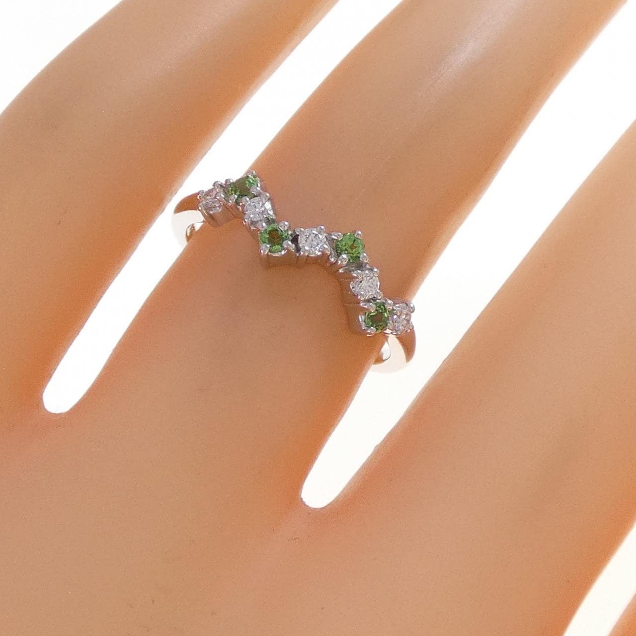 タサキ グリーンガーネット リング