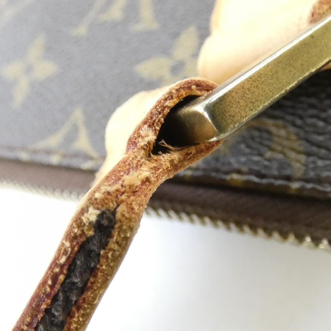 ルイヴィトン モノグラム ポシェット ボスフォール M40044 ショルダーバッグ