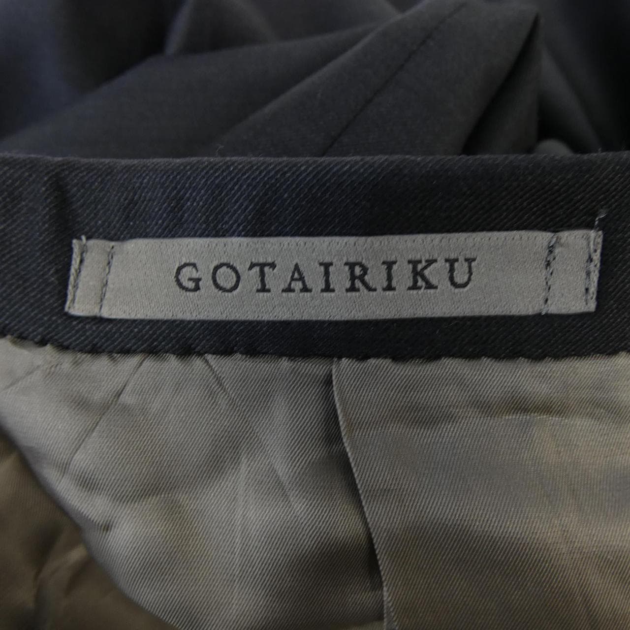 ゴタイリク GOTAIRIKU SR GO CW 0517 スーツ