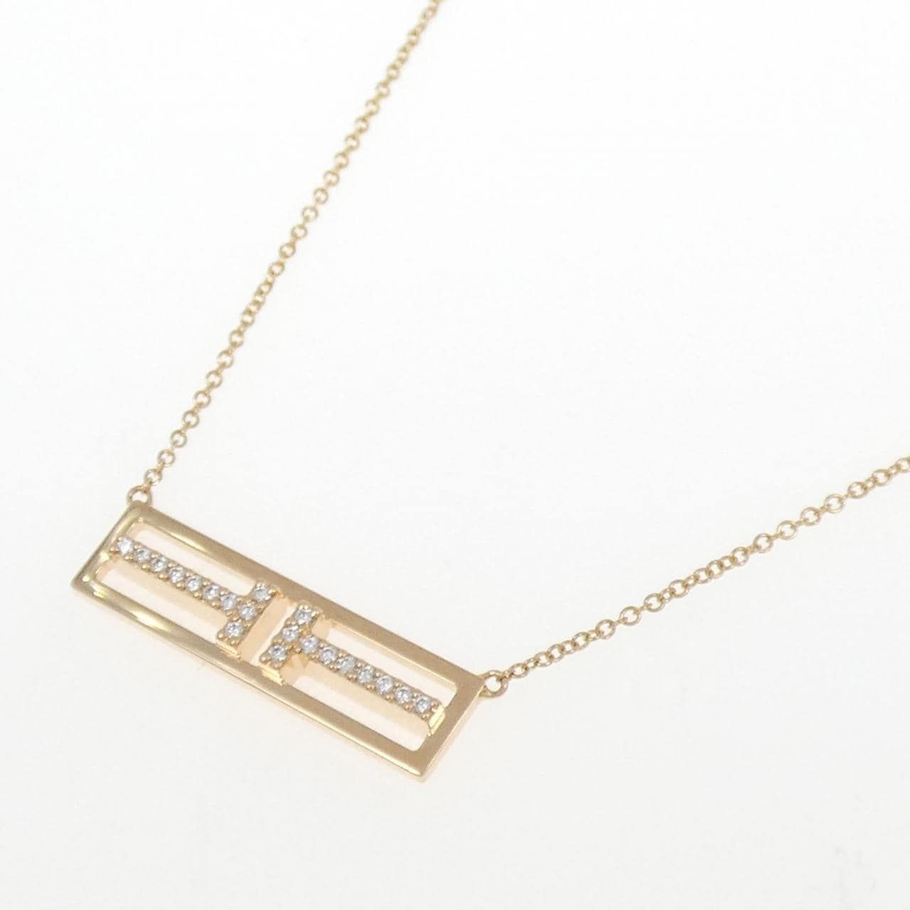 TIFFANY T Toe Open Horizontal Diamond Bar Necklace