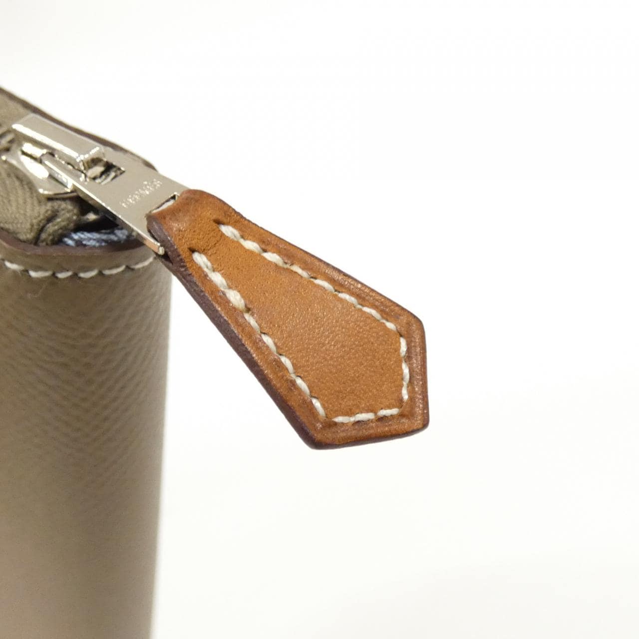 エルメス ANIMAPOLIS シルク イン クラシック 079114CK 財布