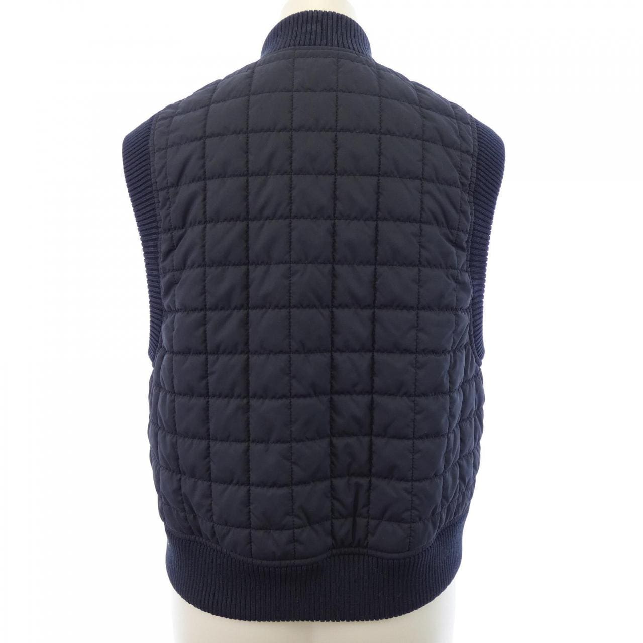 エルメス HERMES BOMBERS SANS MANCHES 5H0160DQ ベスト
