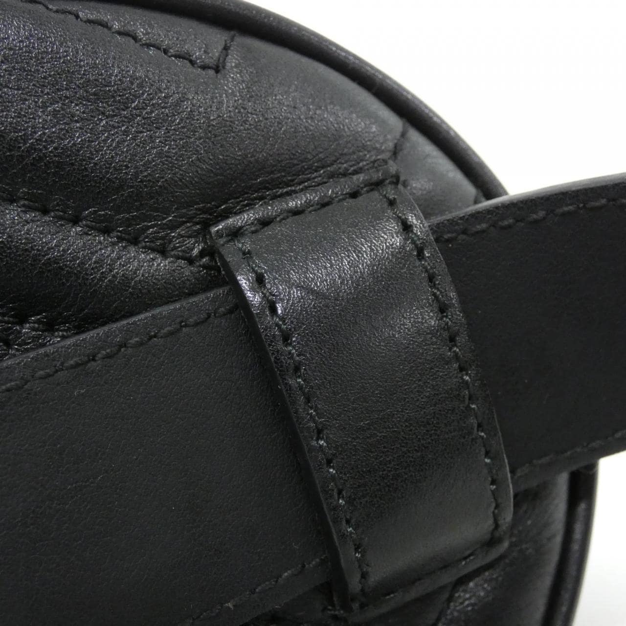 グッチ GG MARMONT 476434 DSVRT ウエストバッグ