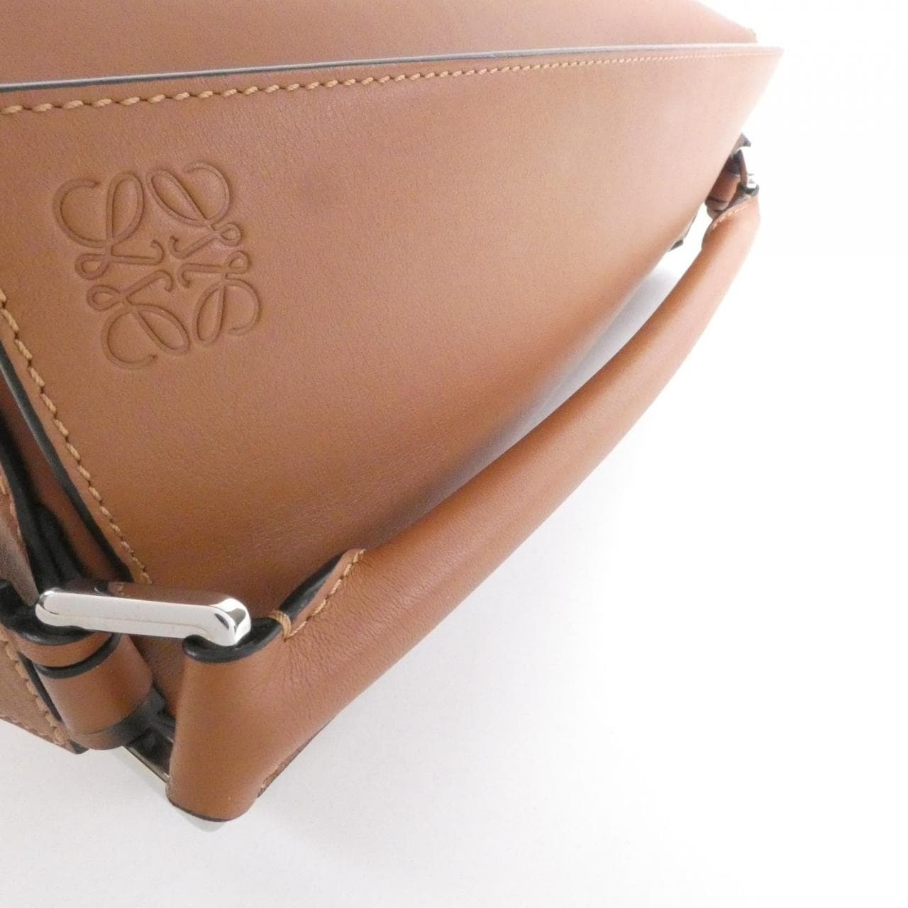 ロエベ パズル エッジ ミディアム A510P49X23 バッグ