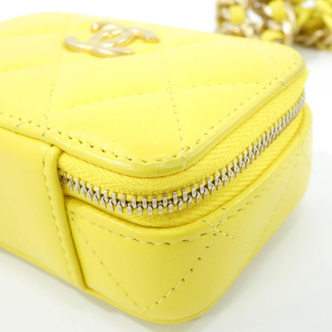 シャネル AP2738 チェーンクラッチ