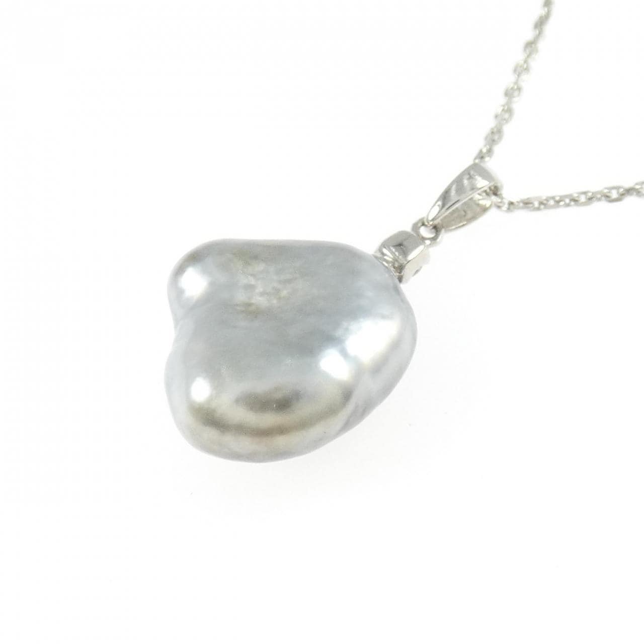 PT900/PT850 黒蝶パール ネックレス