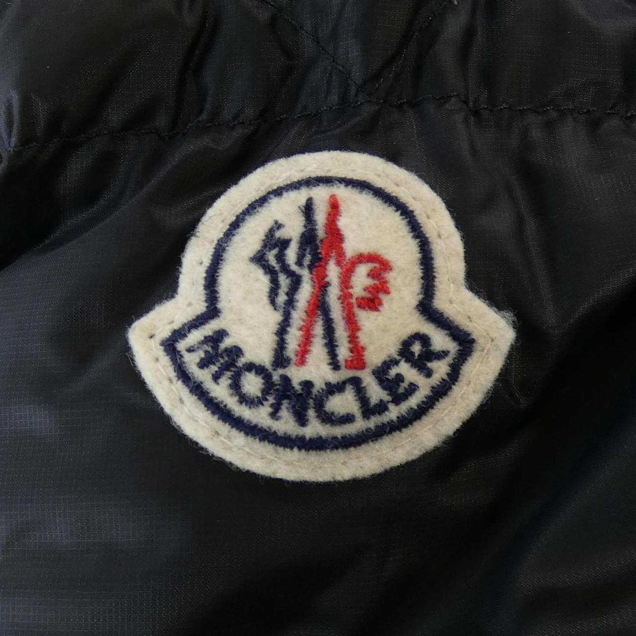 モンクレール MONCLER ダウンジャケット
