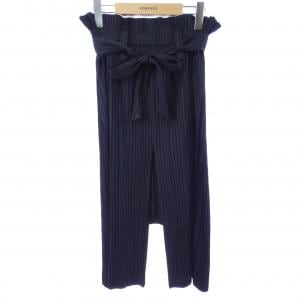 プリーツプリーズ PLEATS PLEASE PP73-JF423 パンツ