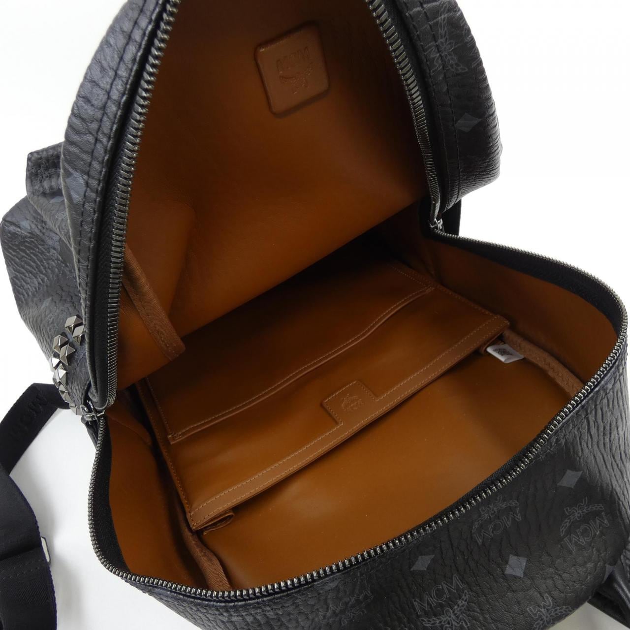 エムシーエム MCM MMK6SVE38BK001 BACKPACK
