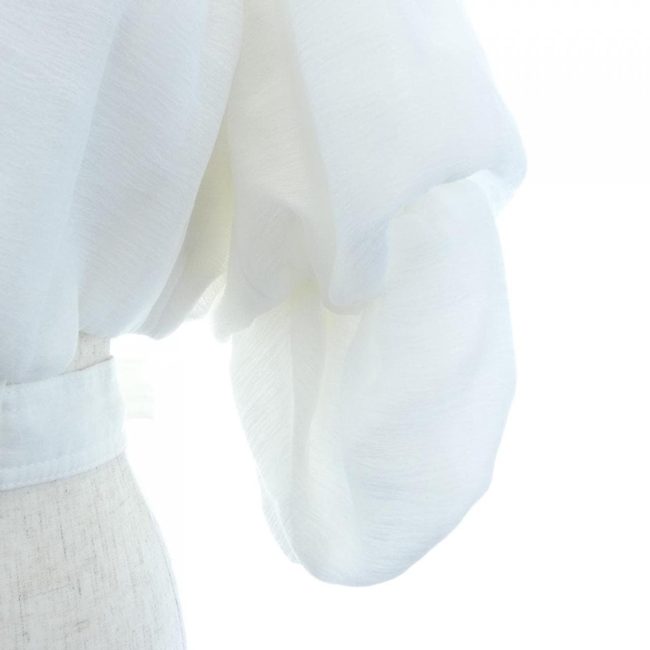 AJE 20RE1295 トップス