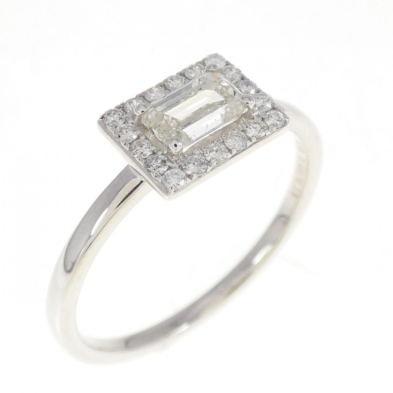 [BRAND NEW] K18WG Diamond Ring 0.40CT