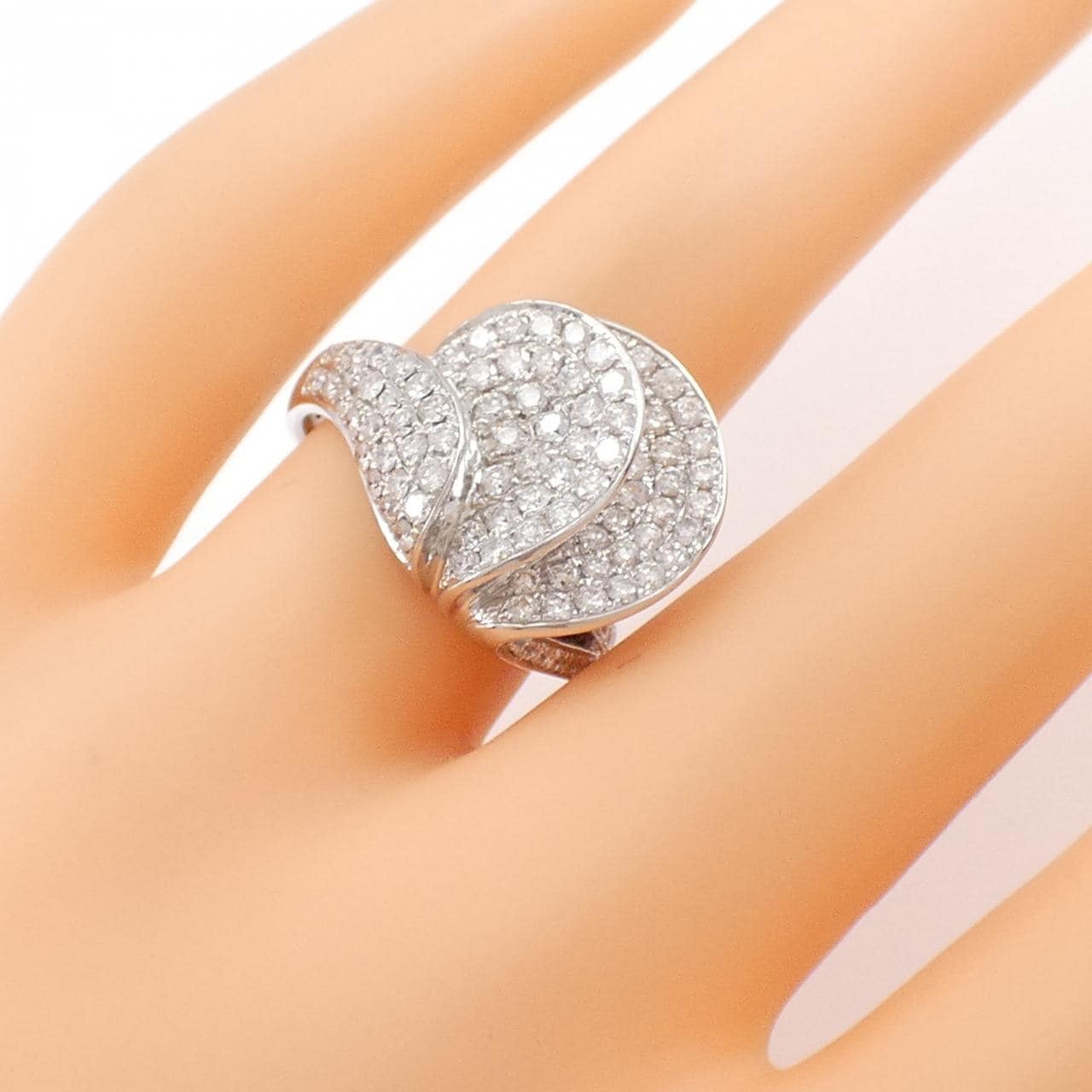 K18WG ダイヤモンド リング 1.35CT