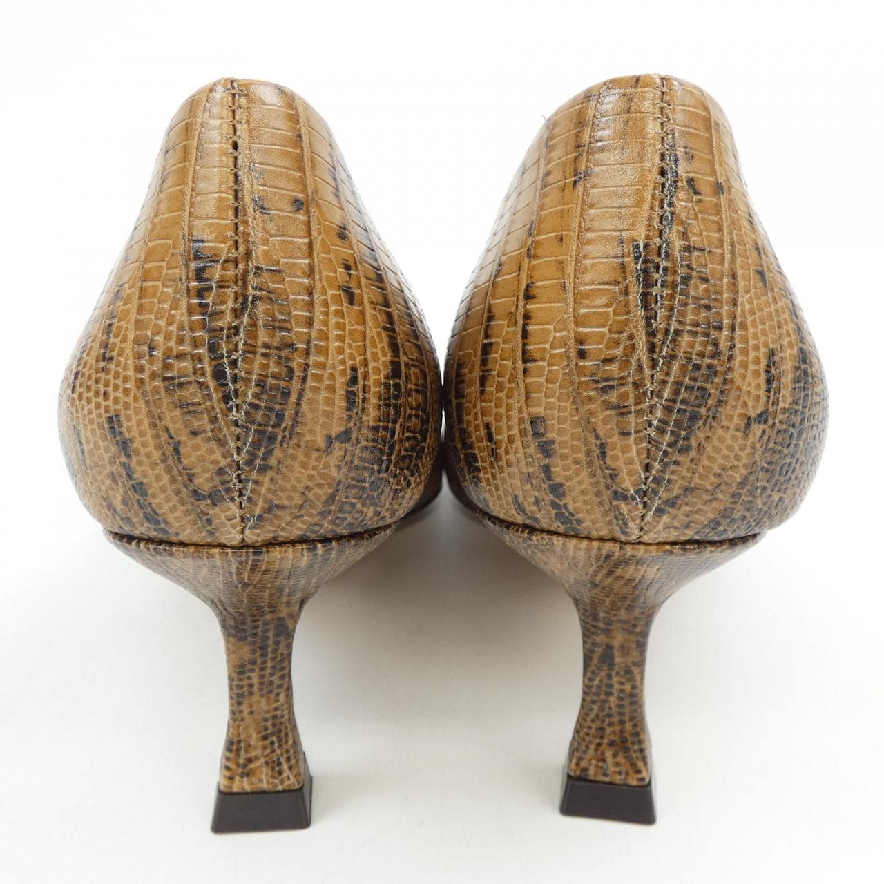 サルヴァトーレフェラガモ SALVATORE FERRAGAMO パンプス