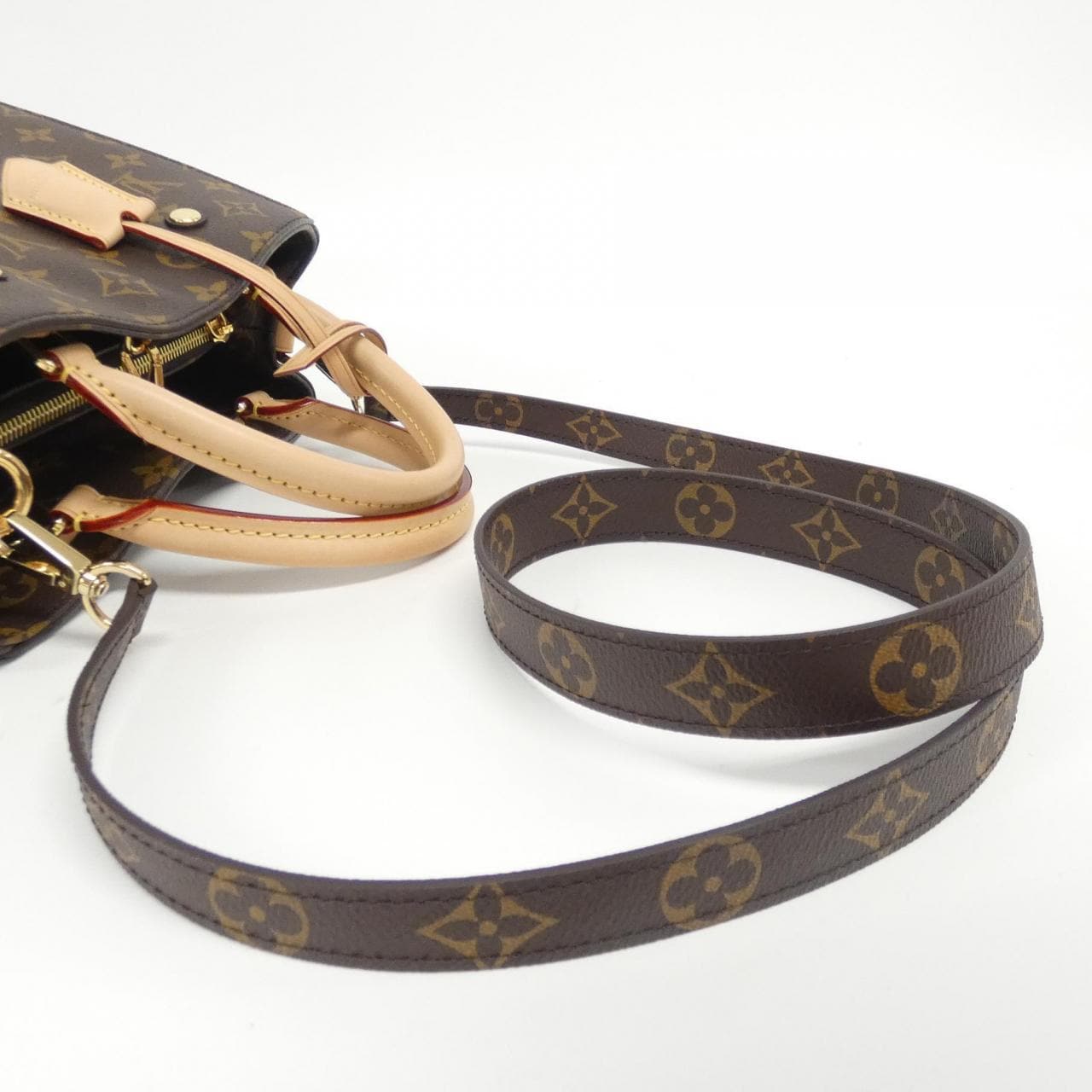 LOUIS VUITTON Monogram Montaigne BB M41055 包