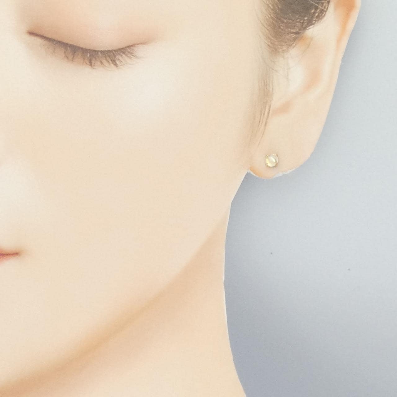 K18YG ムーンストーン ピアス